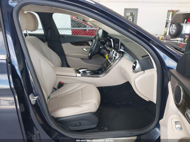 2016 Mercedes-benz C 300 მანქანა იყიდება აუქციონზე, vin: 55SWF4JB2GU099396, აუქციონის ნომერი: 45457294