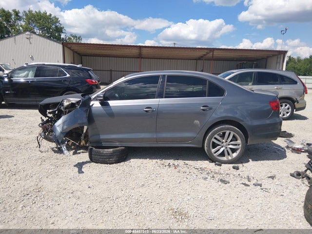 2013 Volkswagen Jetta 2.0l Tdi მანქანა იყიდება აუქციონზე, vin: 3VW3L7AJ2DM363551, აუქციონის ნომერი: 45457313