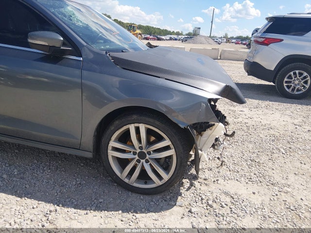 2013 Volkswagen Jetta 2.0l Tdi მანქანა იყიდება აუქციონზე, vin: 3VW3L7AJ2DM363551, აუქციონის ნომერი: 45457313