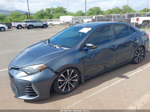 Toyota COROLLA SE 2017 5YFBURHE4HP583806 Image 2