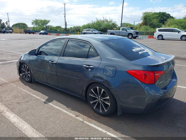 Toyota COROLLA SE 2017 5YFBURHE4HP583806 Image 3