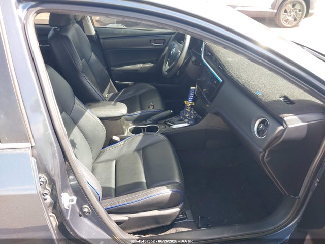 Toyota COROLLA SE 2017 5YFBURHE4HP583806 Image 5