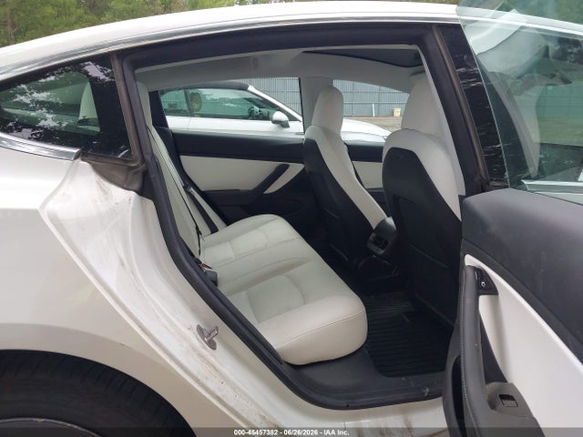 5YJ3E1EB8KF421533 Tesla Model 3 Long Range/performance