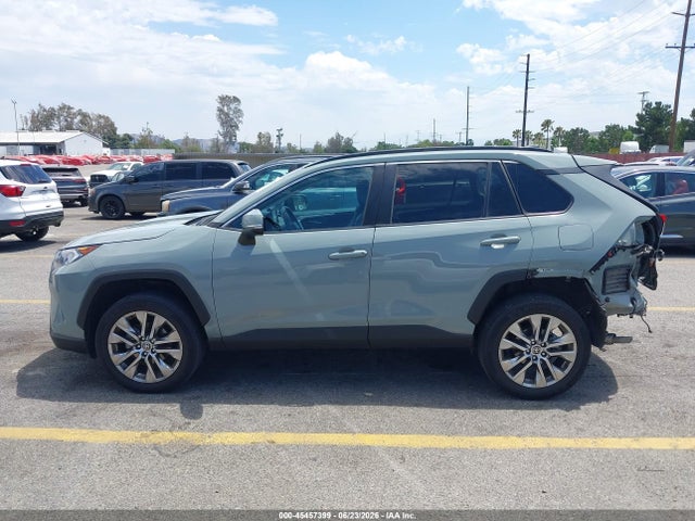 2T3C1RFV8MW183134 Toyota Rav4 Xle Premium