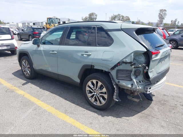2T3C1RFV8MW183134 Toyota Rav4 Xle Premium
