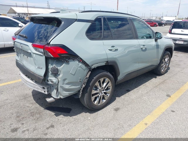 2T3C1RFV8MW183134 Toyota Rav4 Xle Premium