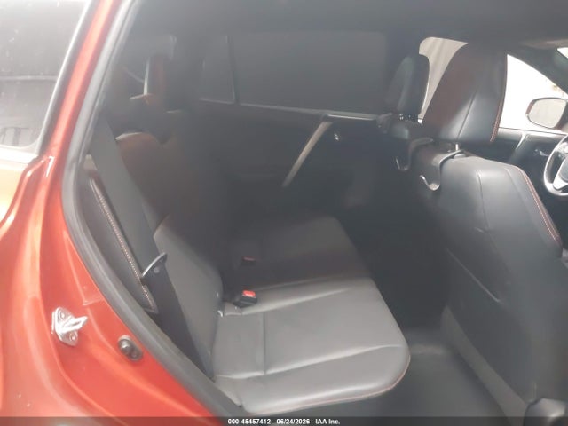Toyota RAV4 SE 2016 JTMNFREV3GJ063689 Image 8