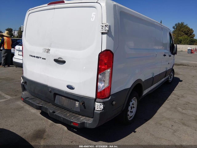 Ford Transit-250 2017 1FTYR2ZM9HKB28747 Image 4
