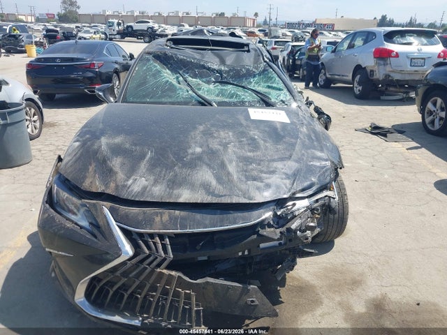 45457441 :رقم المزاد ، 58ADA1C1XRU052335 vin ، 2024 Lexus Es 300h مزاد بيع