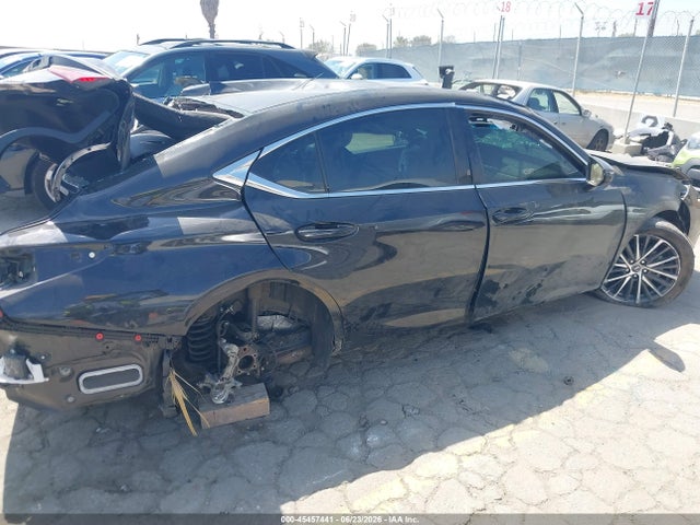 45457441 :رقم المزاد ، 58ADA1C1XRU052335 vin ، 2024 Lexus Es 300h مزاد بيع