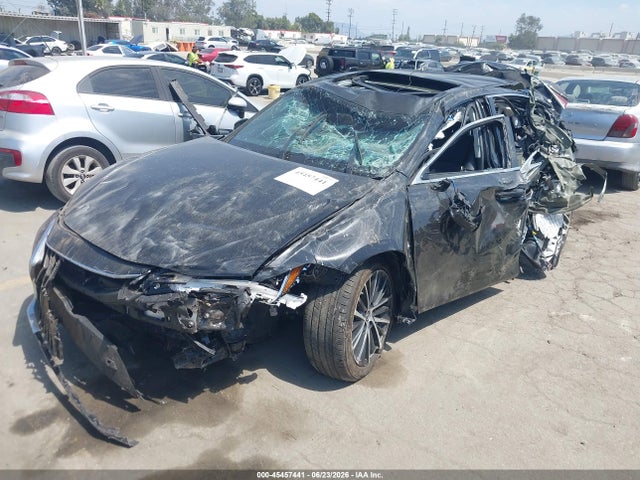 45457441 :رقم المزاد ، 58ADA1C1XRU052335 vin ، 2024 Lexus Es 300h مزاد بيع
