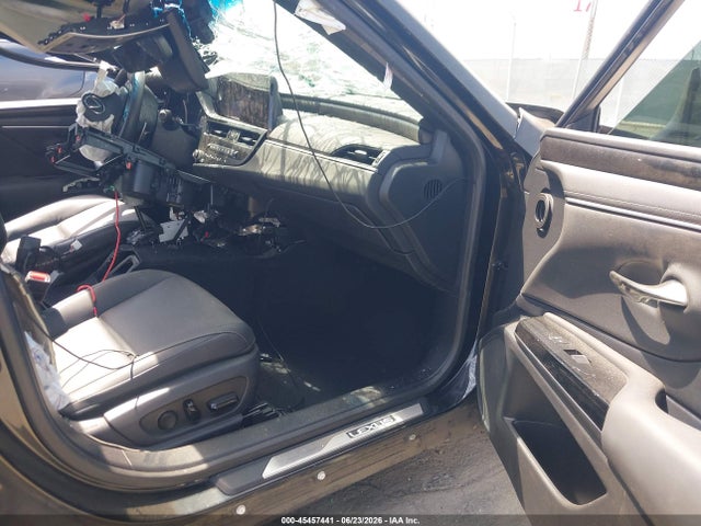 45457441 :رقم المزاد ، 58ADA1C1XRU052335 vin ، 2024 Lexus Es 300h مزاد بيع