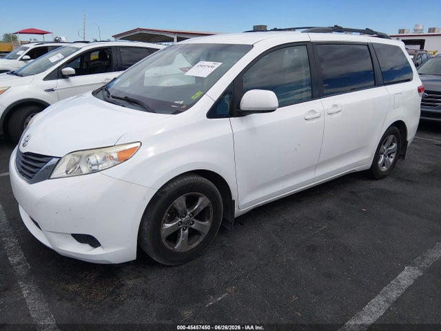 5TDKK3DC4ES489824 Toyota Sienna Le V6 8 Passenger
