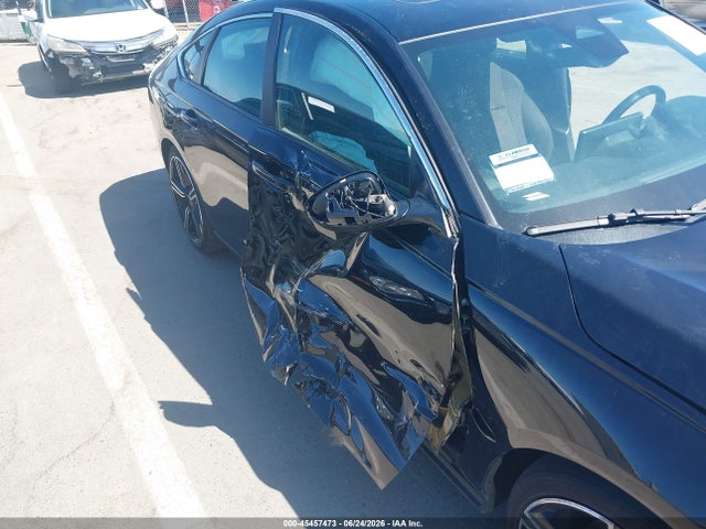 1HGCY2F57SA067715 Honda Accord Hybrid Sport