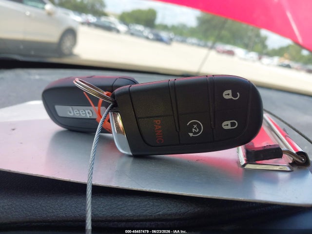 45457479 :رقم المزاد ، ZACNJDB12NPN88594 vin ، 2022 Jeep Renegade Latitude 4x4 مزاد بيع