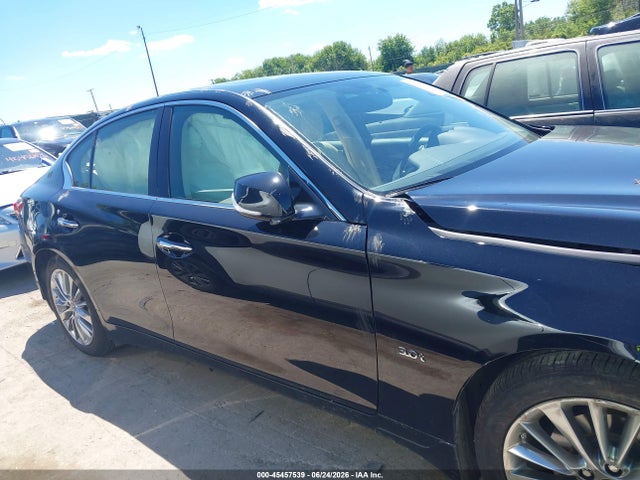 Продажа на аукционе авто 2018 Infiniti Q50 3.0t Luxe, vin: JN1EV7AR1JM437130, номер лота: 45457539