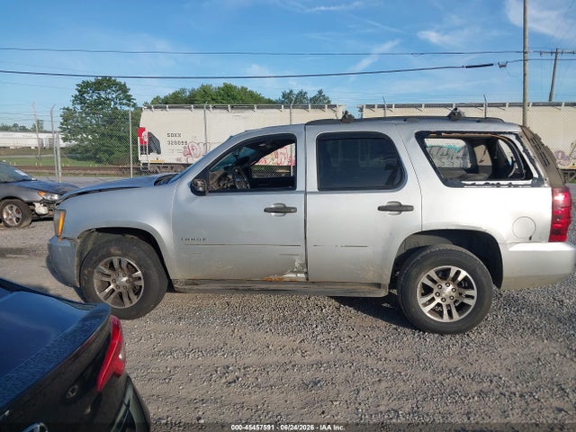 Продажа на аукционе авто 2010 Chevrolet Tahoe Ls, vin: 1GNUKAE02AR172450, номер лота: 45457591