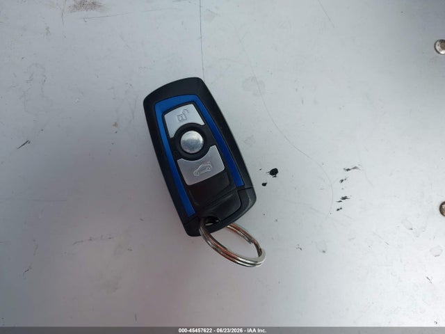 WBA3A5C51FF607963 BMW 328I