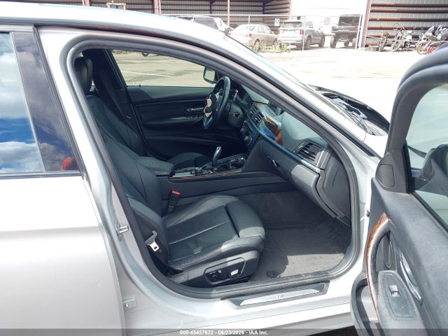 WBA3A5C51FF607963 BMW 328I