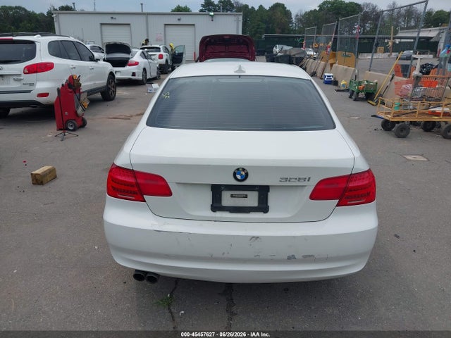 45457627 :رقم المزاد ، WBAKF5C50BE655998 vin ، 2011 Bmw 328i Xdrive مزاد بيع