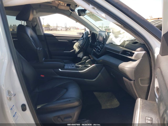 Toyota Highlander Xle 2022 5TDGZRBHXNS585492 Image 5
