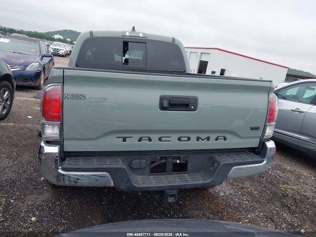 45457711 :رقم المزاد ، 3TMCZ5AN4NM504355 vin ، 2022 Toyota Tacoma Trd Off Road مزاد بيع