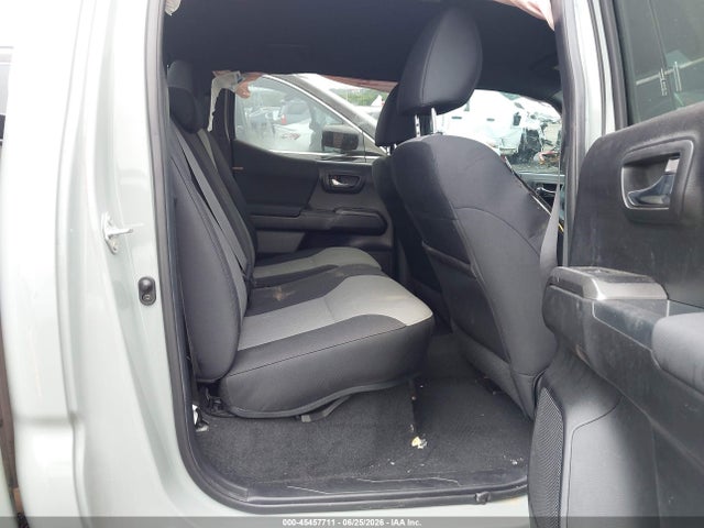 45457711 :رقم المزاد ، 3TMCZ5AN4NM504355 vin ، 2022 Toyota Tacoma Trd Off Road مزاد بيع