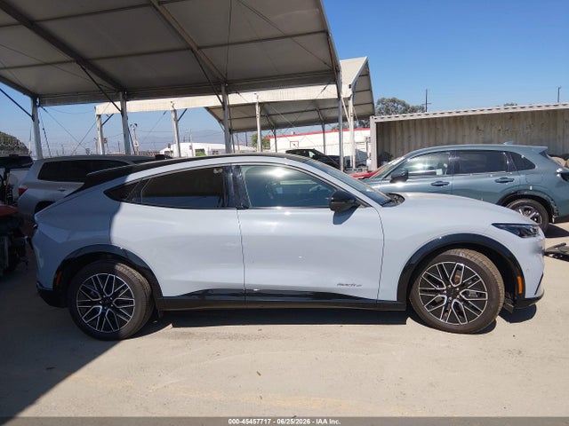 Ford Mustang Mach-e Premium 2024 3FMTK3R45RMA09457 Image 13