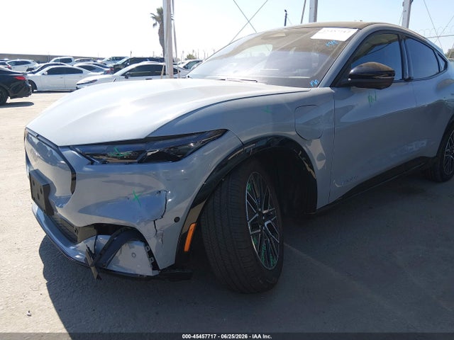 Ford Mustang Mach-e Premium 2024 3FMTK3R45RMA09457 Image 6