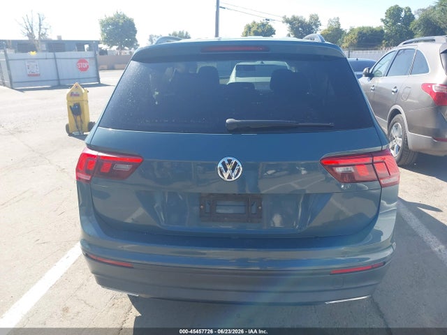 3VV1B7AX8KM113182 Volkswagen Tiguan 2.0t S