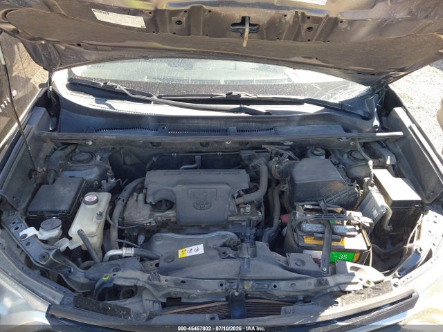 Toyota RAV4 LE 2017 JTMZFREV5HJ702321 Image 10