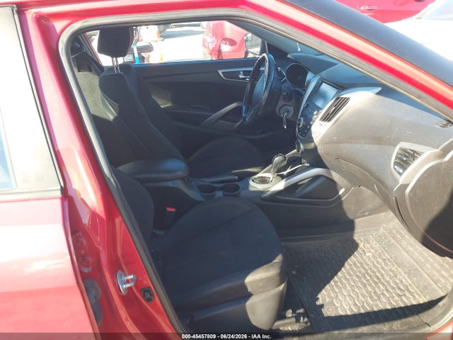 Продаж на аукціоні авто 2017 Hyundai Veloster, vin: KMHTC6AD6HU317452, номер лоту: 45457809