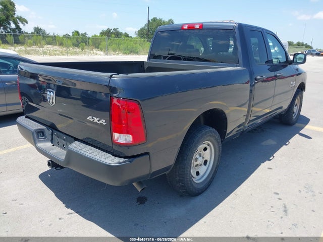 1C6RR7FG0LS156498 RAM 1500 Classic Tradesman 4x4 6&#039;4 Box