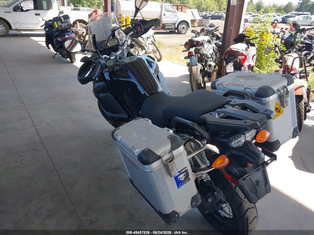 45457826 :رقم المزاد ، JYADP03E8CA000620 vin ، 2012 Yamaha Xt1200z مزاد بيع