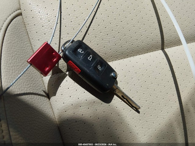 WVGAV7AX3FW595583 Volkswagen TIGUAN SE