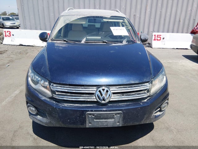 WVGAV7AX3FW595583 Volkswagen TIGUAN SE