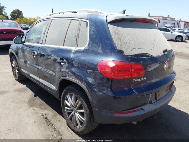 WVGAV7AX3FW595583 Volkswagen TIGUAN SE
