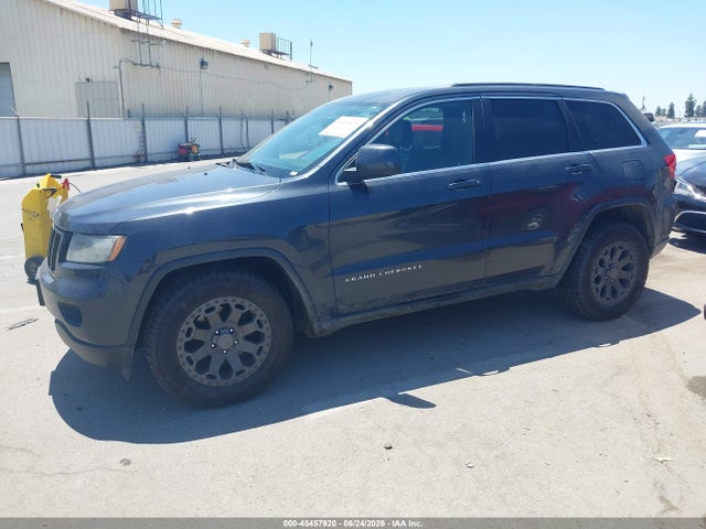 Продажа на аукционе авто 2013 Jeep Grand Cherokee Laredo Altitude, vin: 1C4RJFATXDC562184, номер лота: 45457920