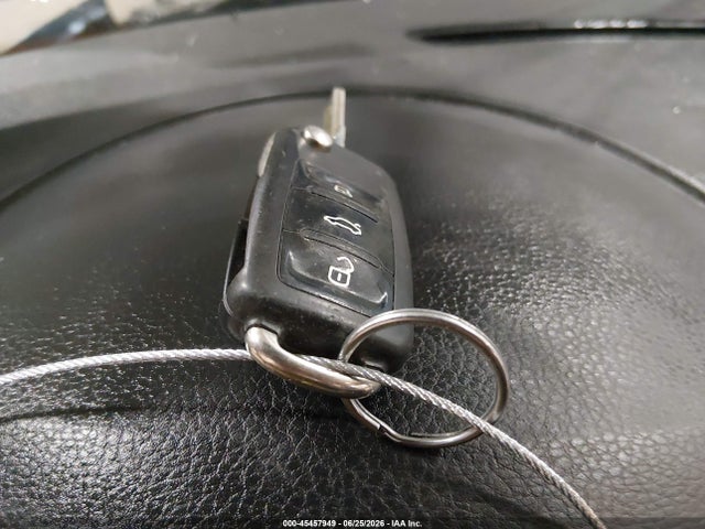 Продажа на аукционе авто 2017 Volkswagen Tiguan 2.0t/2.0t S, vin: WVGBV7AX0HK005421, номер лота: 45457949