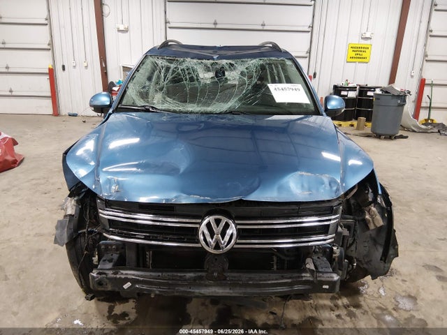Продажа на аукционе авто 2017 Volkswagen Tiguan 2.0t/2.0t S, vin: WVGBV7AX0HK005421, номер лота: 45457949