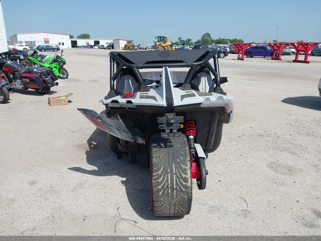 45457968 :رقم المزاد ، 57XAALHB1R8162900 vin ، 2024 Polaris Slingshot Roush Edition مزاد بيع