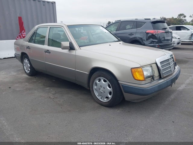 Продажа на аукционе авто 1992 Mercedes-benz 400 E, vin: WDBEA34E7NB659651, номер лота: 45457976