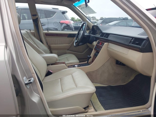 Продажа на аукционе авто 1992 Mercedes-benz 400 E, vin: WDBEA34E7NB659651, номер лота: 45457976
