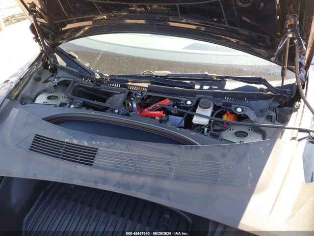 Tesla Model 3 Performance All-wheel Drive 2025 5YJ3E1ET2SF077433 Image 10