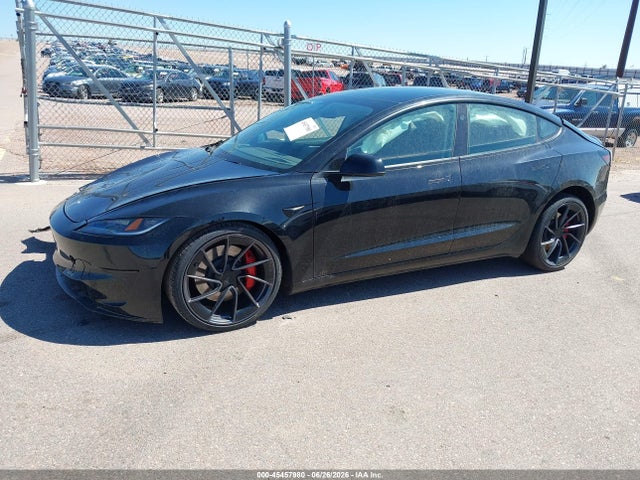 Tesla Model 3 Performance All-wheel Drive 2025 5YJ3E1ET2SF077433 Image 2