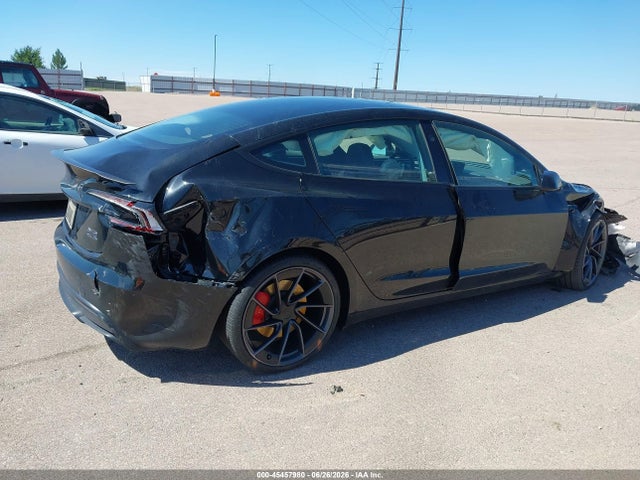 Tesla Model 3 Performance All-wheel Drive 2025 5YJ3E1ET2SF077433 Image 4