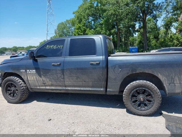45458049 :رقم المزاد ، 3C6RR7KT8GG136872 vin ، 2016 Ram 1500 Express مزاد بيع