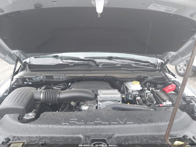 2026 Ram 1500 Big Horn  4x4 5'7 Box მანქანა იყიდება აუქციონზე, vin: 1C6SRFFT9TN350261, აუქციონის ნომერი: 45458129