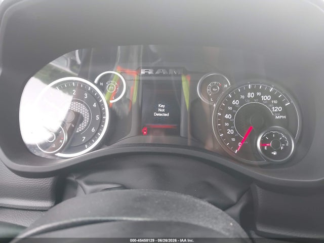 2026 Ram 1500 Big Horn  4x4 5'7 Box მანქანა იყიდება აუქციონზე, vin: 1C6SRFFT9TN350261, აუქციონის ნომერი: 45458129