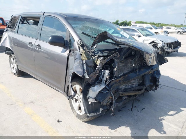 5TDZK3DC1ES443866 Toyota Sienna L V6 7 Passenger